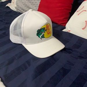 New bass pro shops white hat